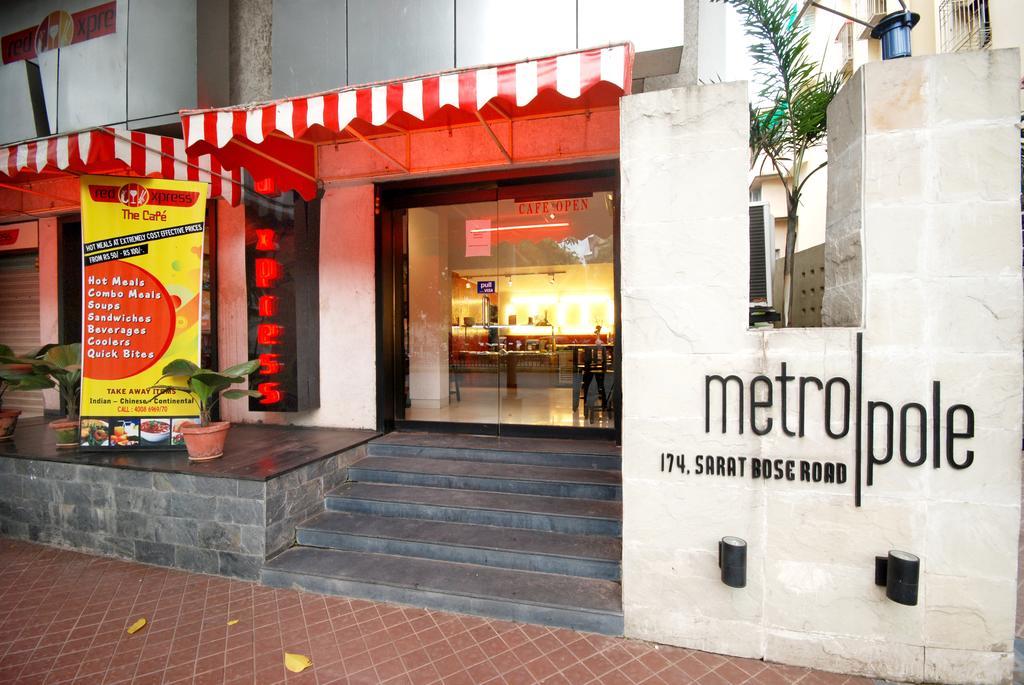 Hotel Metropole Calcutá Exterior foto